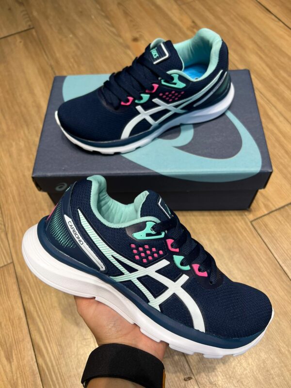 Tênis Asics Carbono